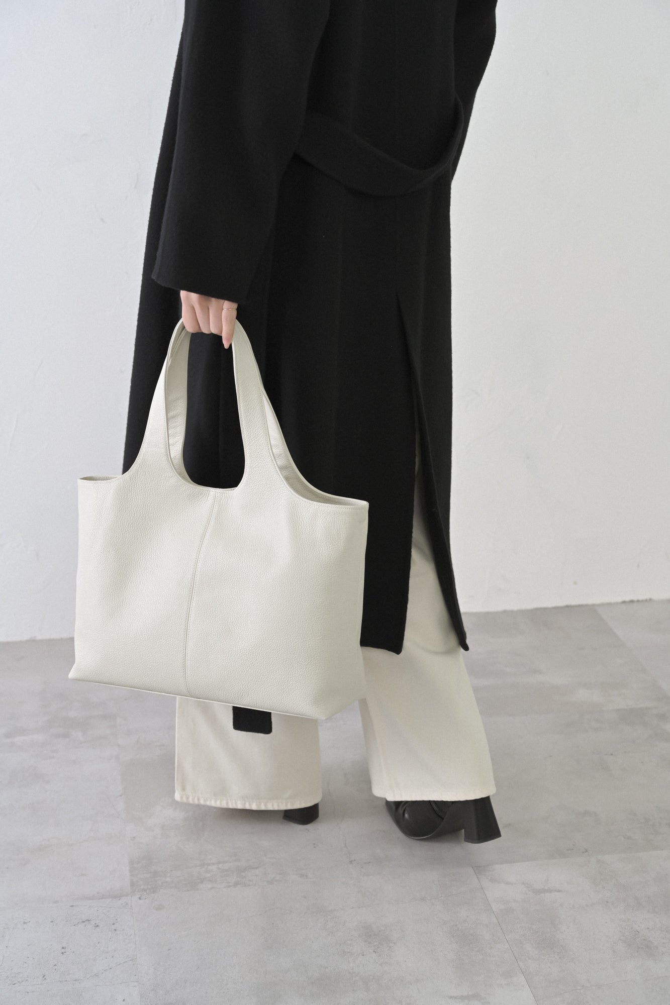 CLASSIC TOTE(IVORY)
